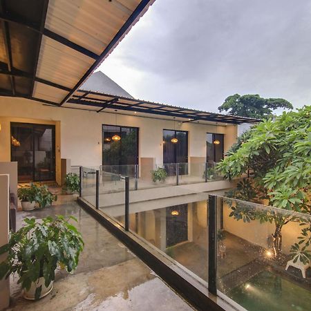 Escotel Casa De Luga ジャカルタ エクステリア 写真