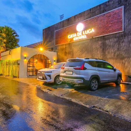Escotel Casa De Luga ジャカルタ エクステリア 写真