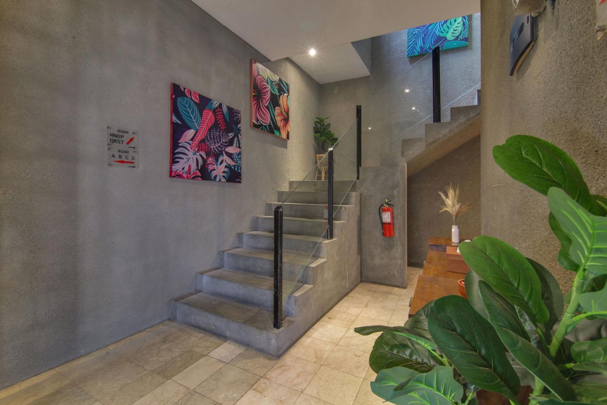 Escotel Casa De Luga ジャカルタ エクステリア 写真