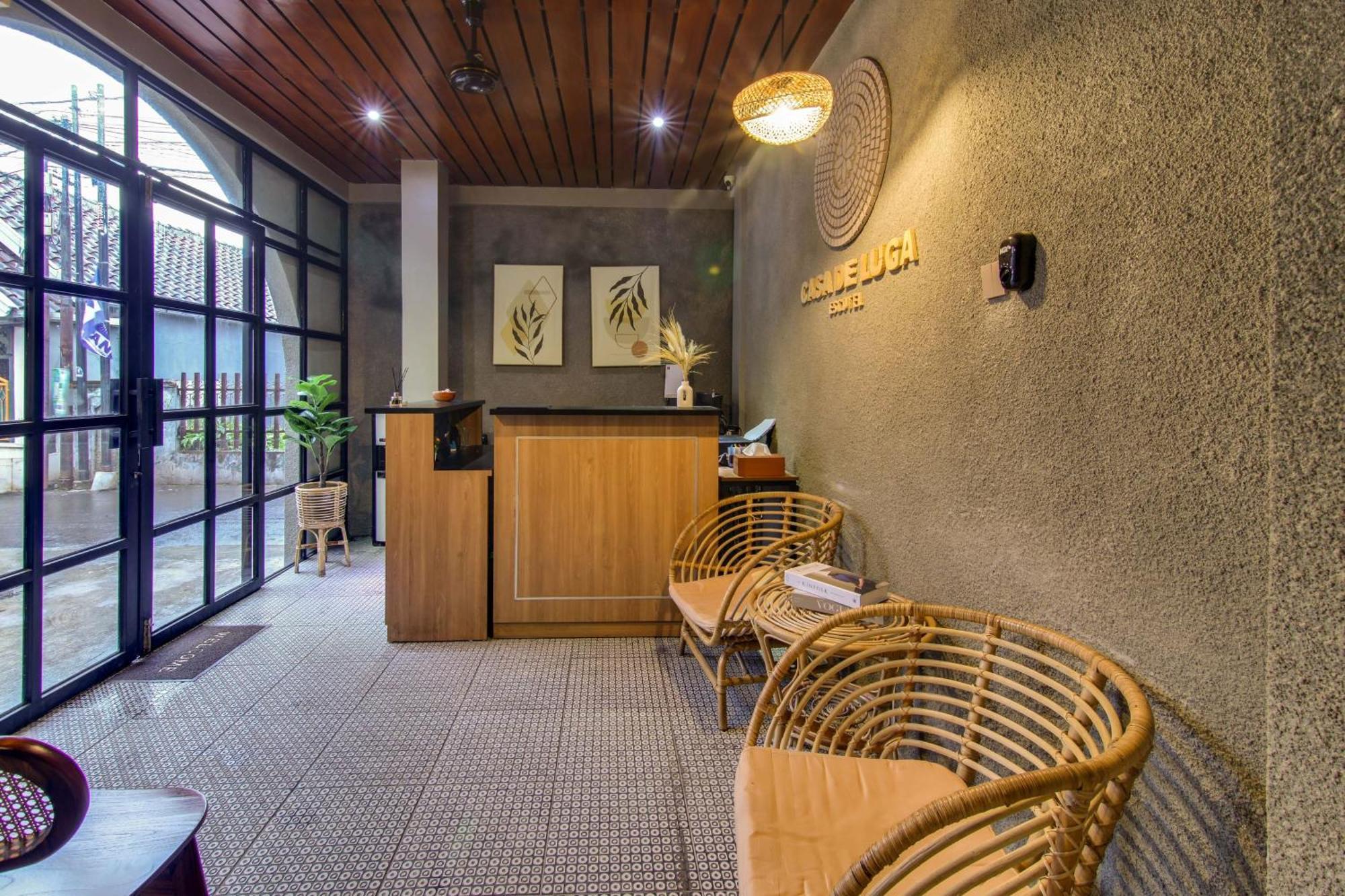 Escotel Casa De Luga ジャカルタ エクステリア 写真